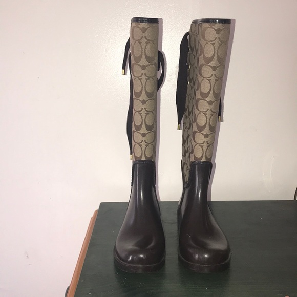 Coach rain boots. - Picture 2 of 4